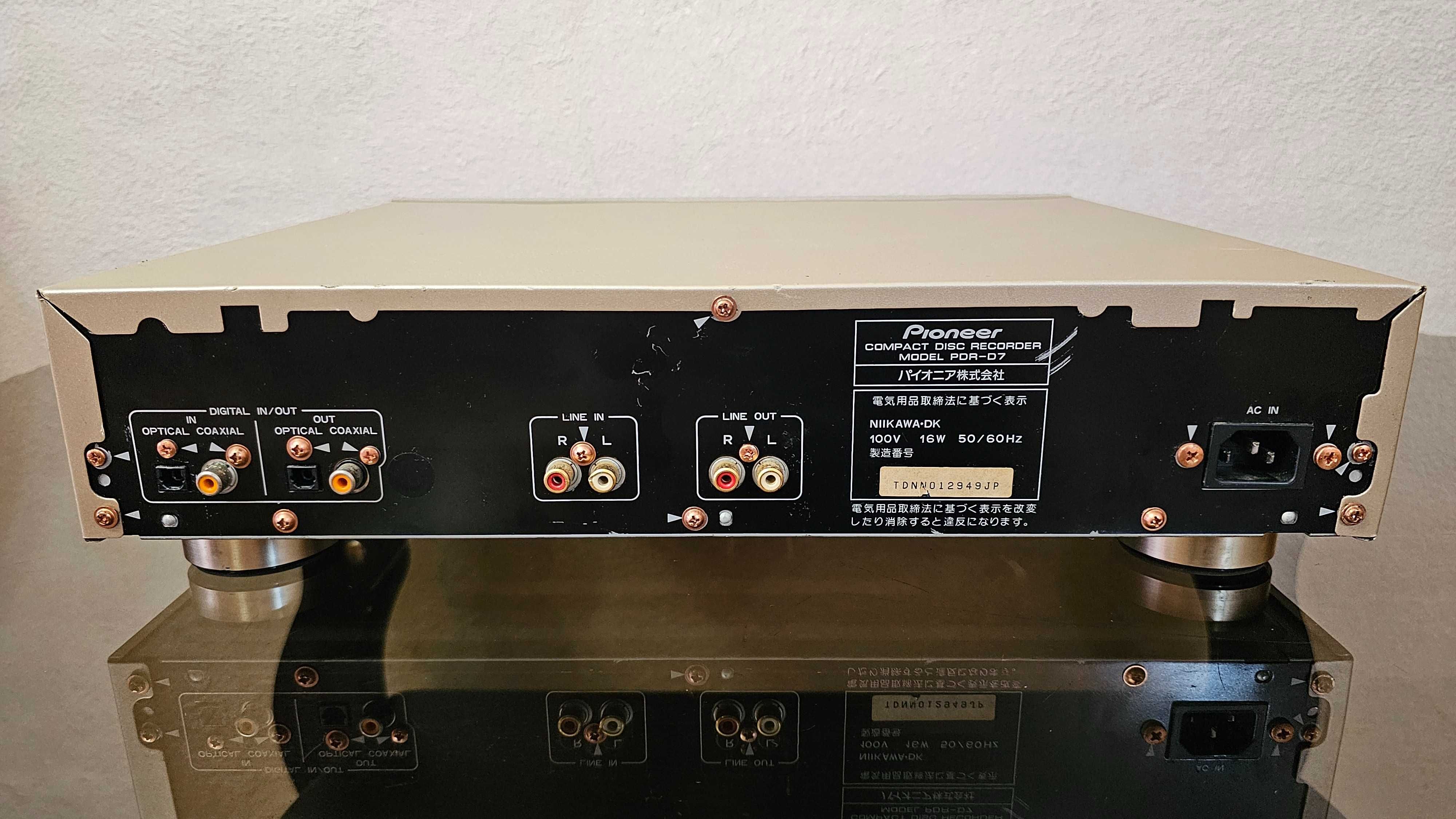 CD-рекордер PIONEER PDR-D7