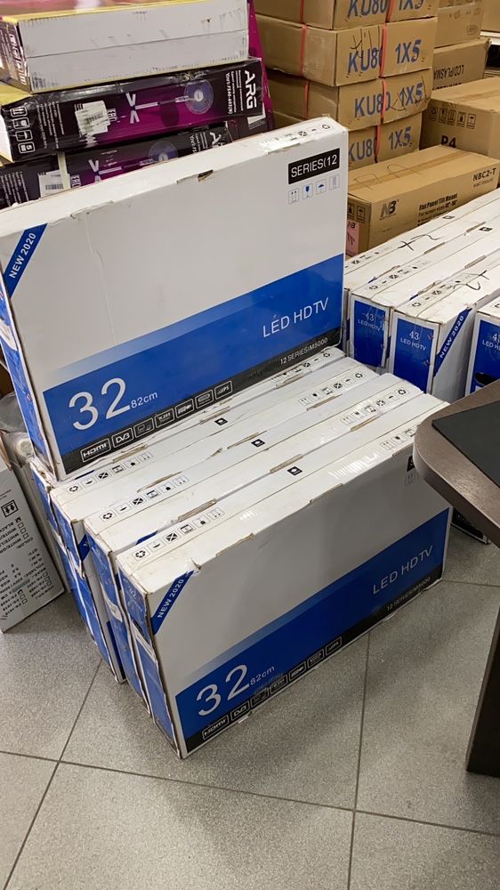 Акция ! Телевизор 32 (82 см) Smart tv WiFi,