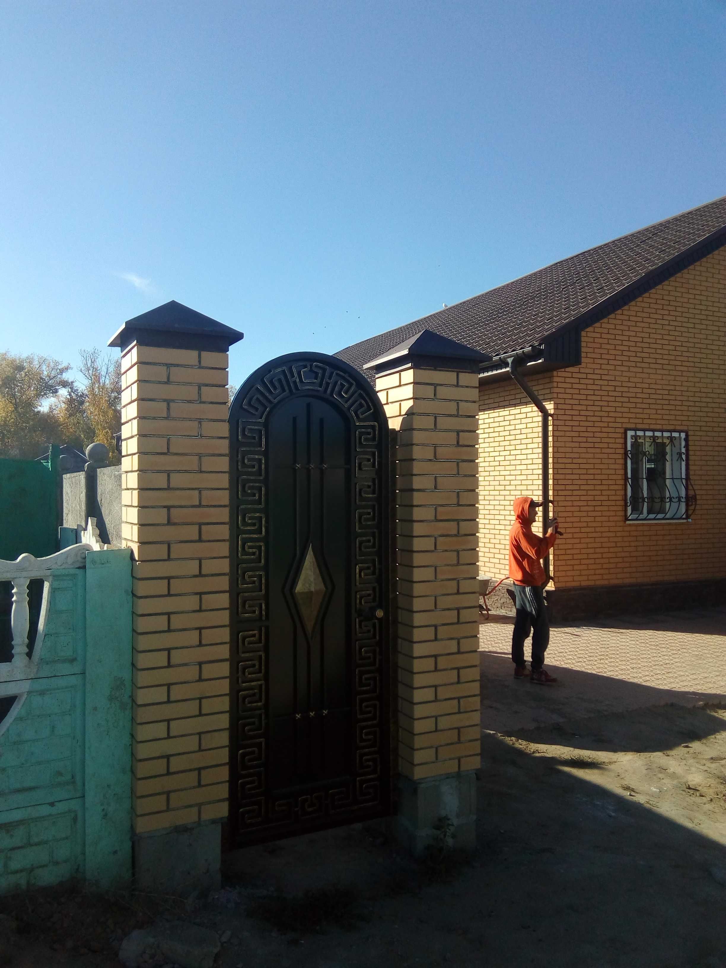 Флюгер, вытяжки, колпаки на дымоход