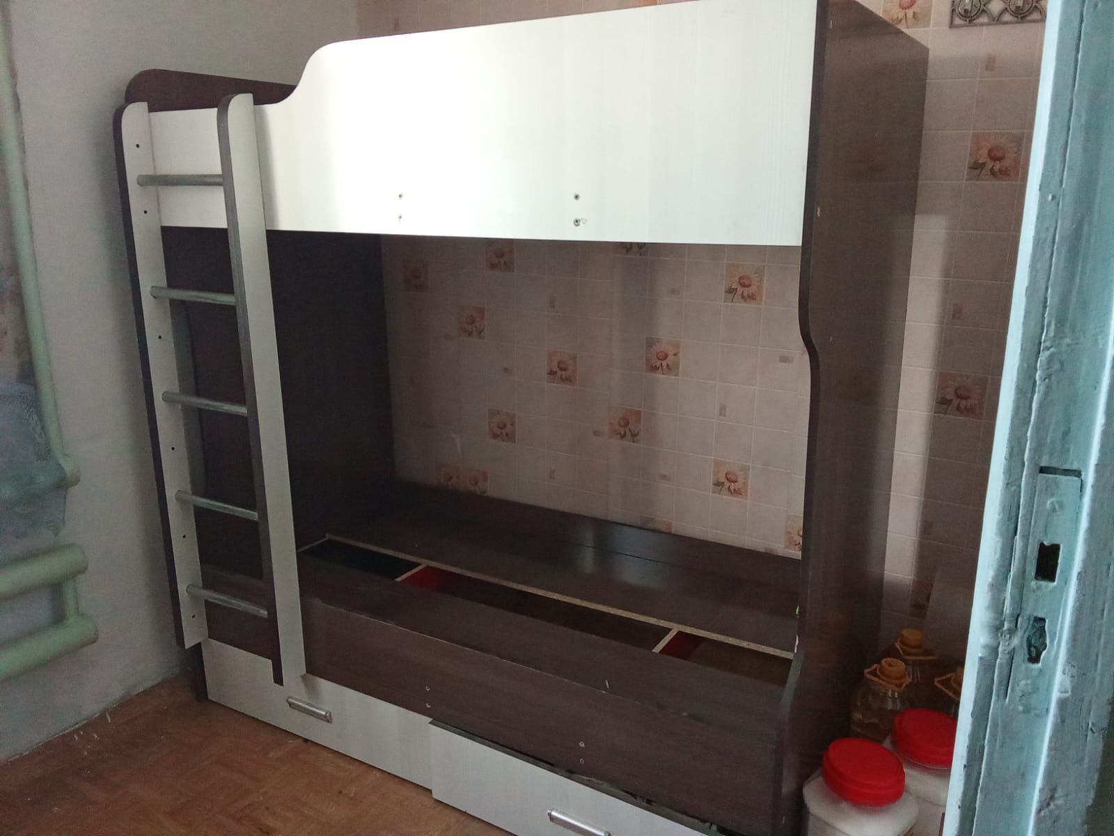 Продам двухяросную кравать