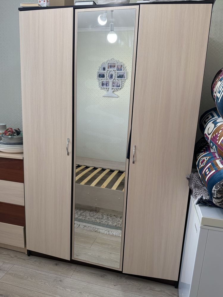 Шкаф и кровать 120 см