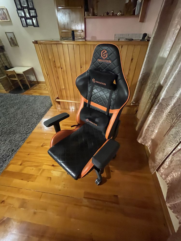 Игровое кресло Evolution Delta