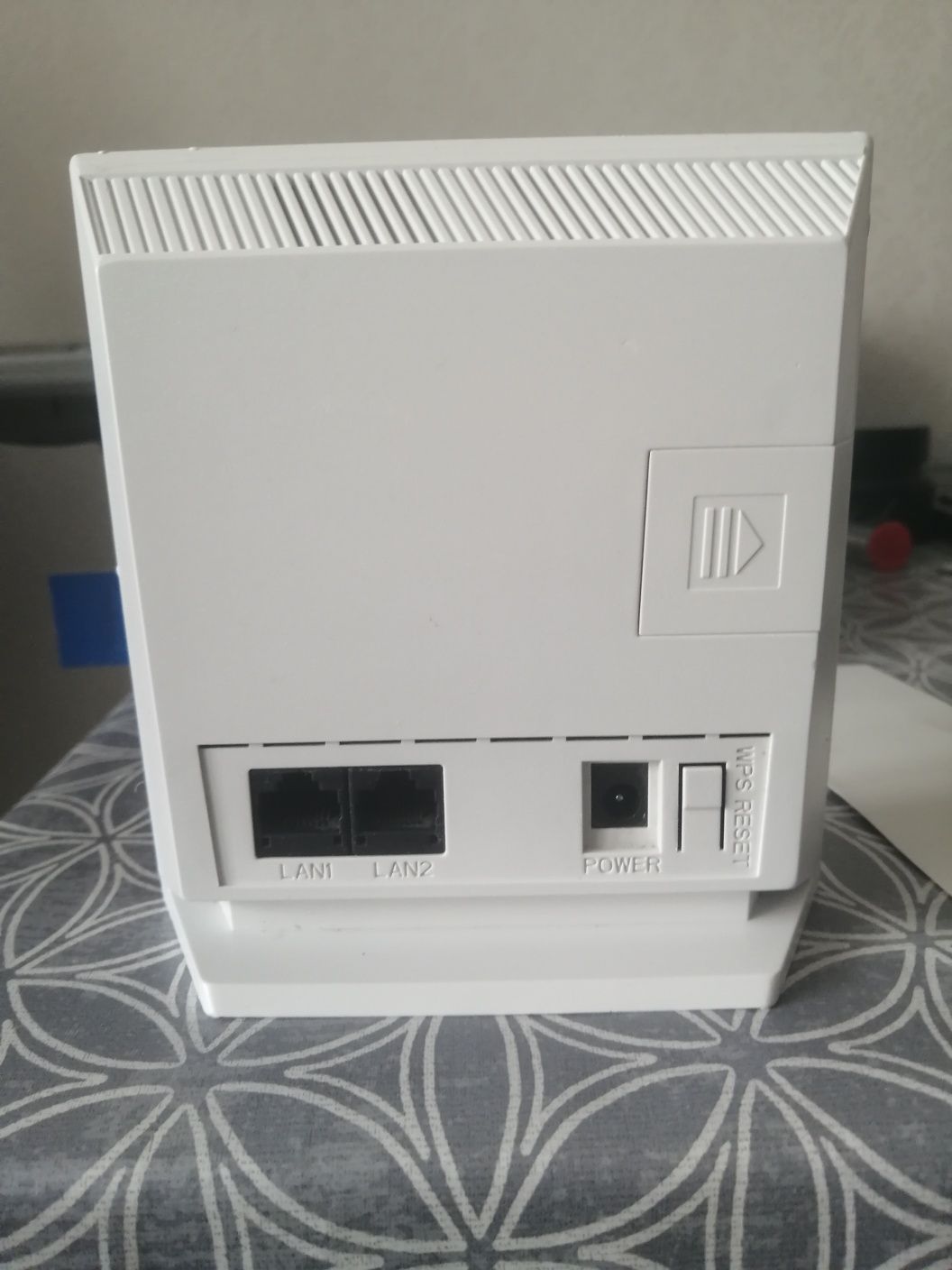 Продам  WiFi роутер