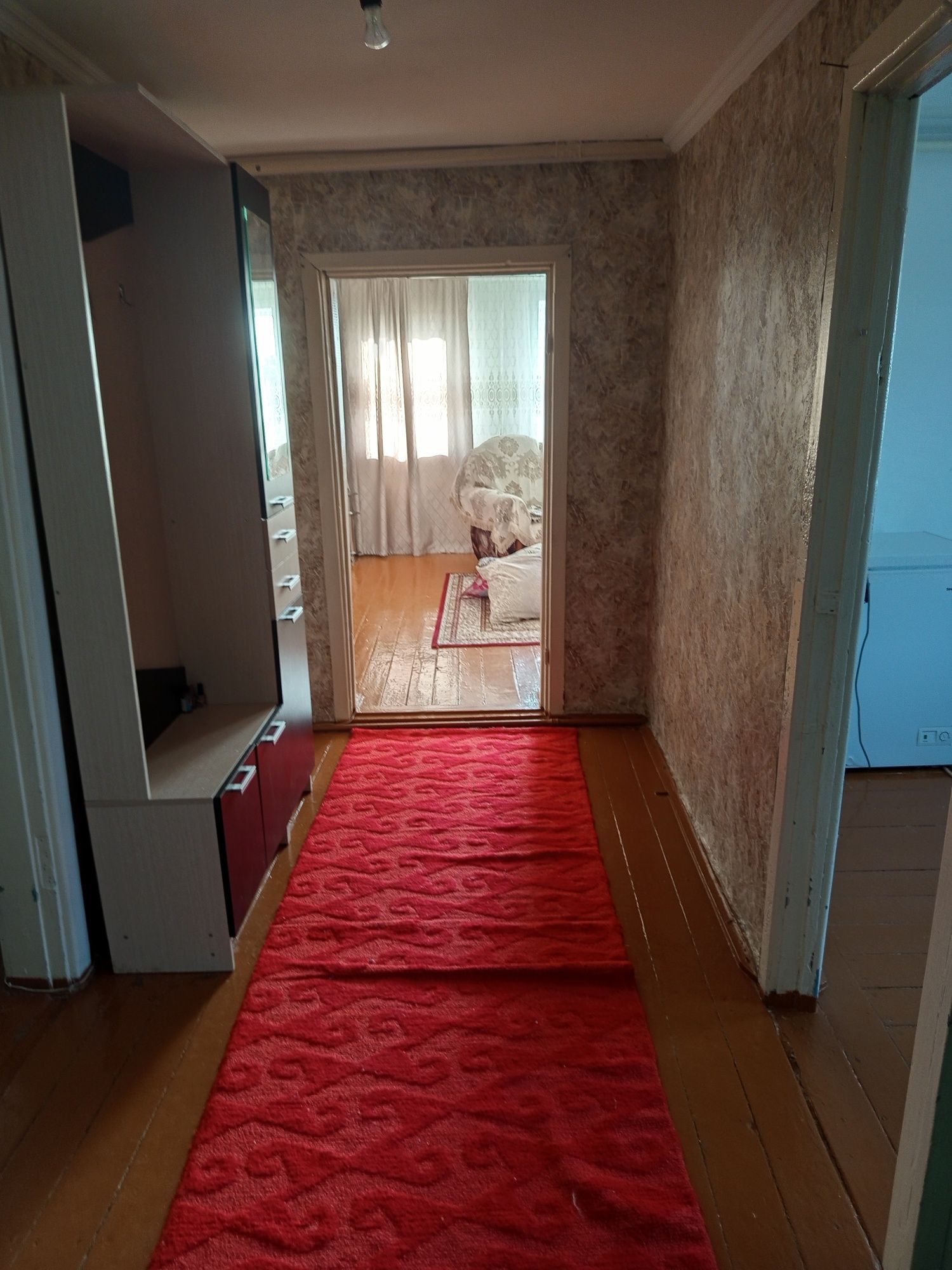 Продам дом 3 комнатная село Новопокровка