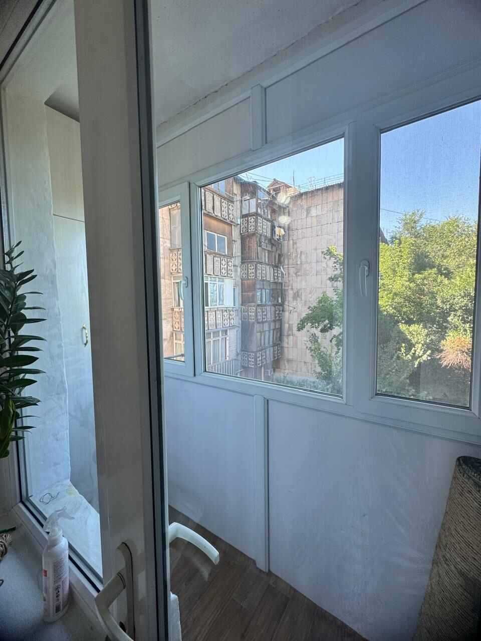 Продам 2-комнатную квартиру