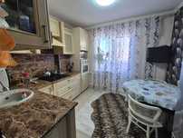 Продам 2 комнатную кваритру в центре