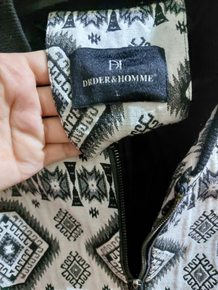Срочно продам куртку