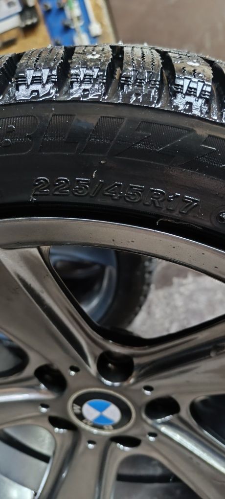 Продам шины 225/45R17 Bridgestone