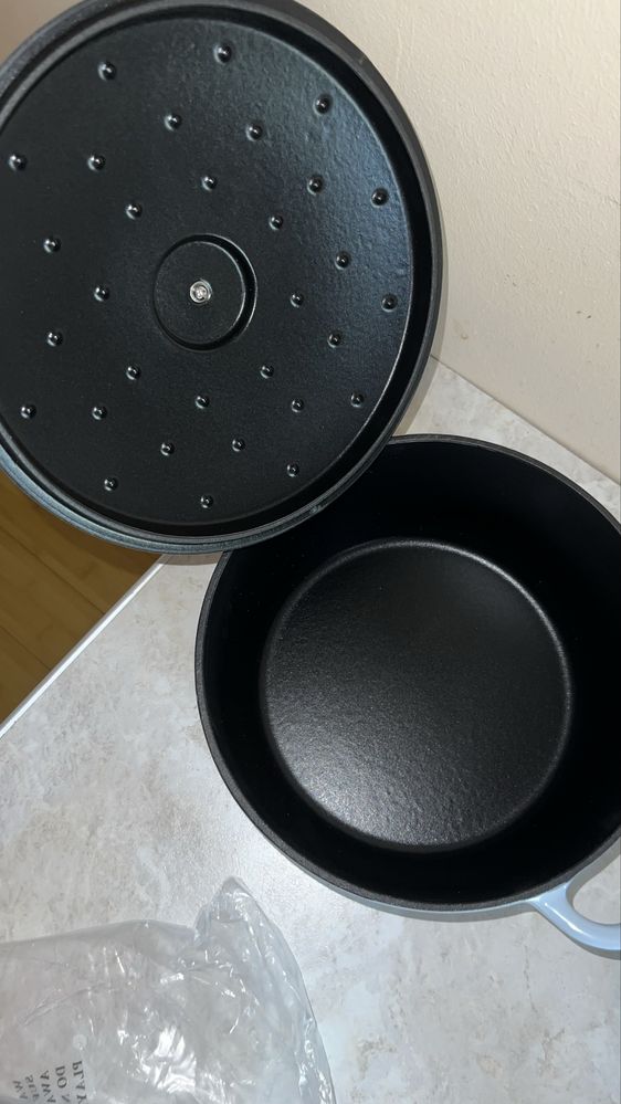 SMEG кастрюля, новая 24 см 4.2л объем, голубой цвет