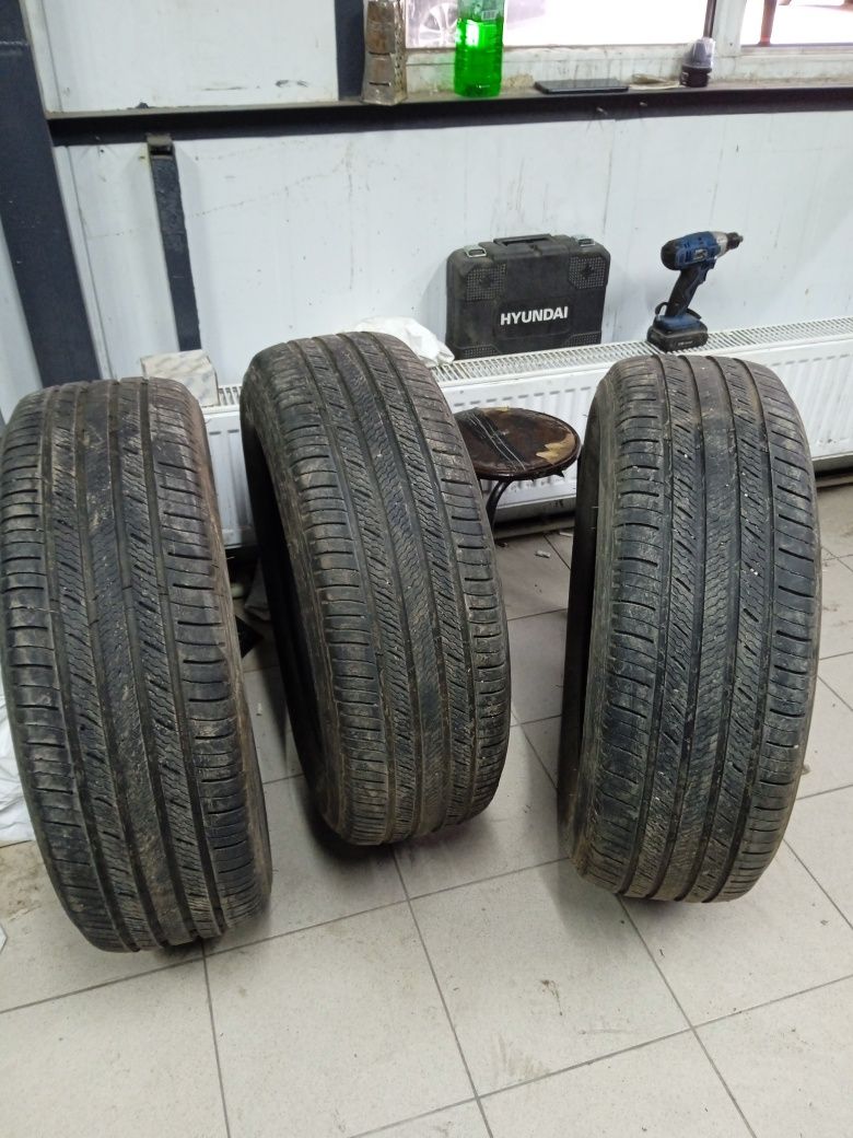 Автошина R18/235/65