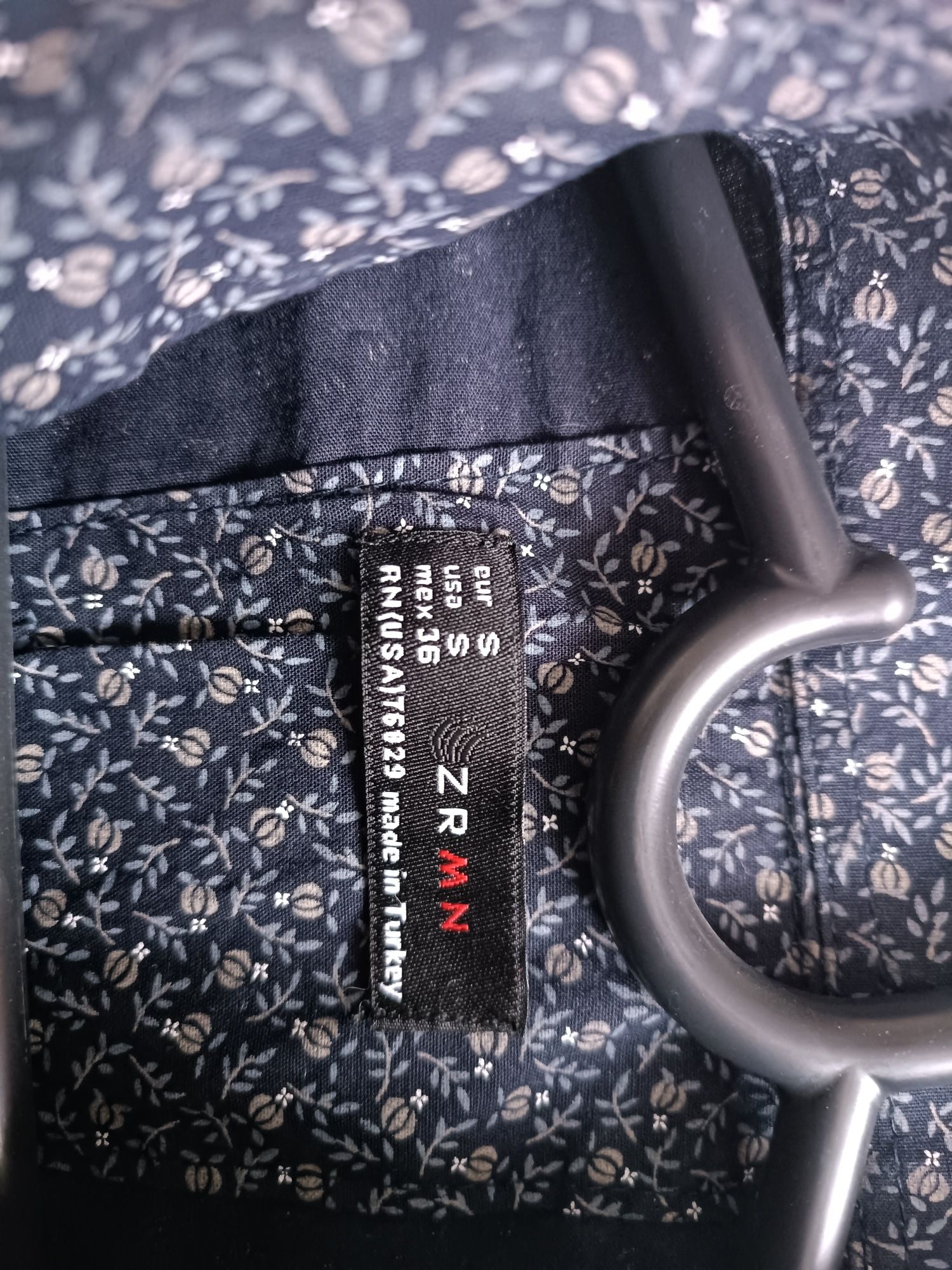 Продам мужскую рубашку Zara, две расцветки
