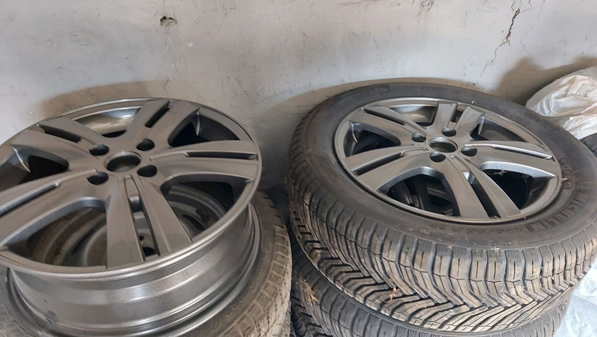 Продам комплект летней резины (все новое)