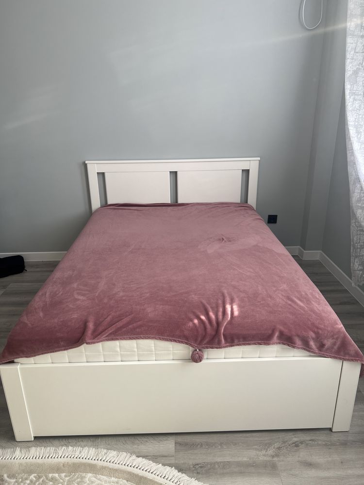 Кровать IKEA