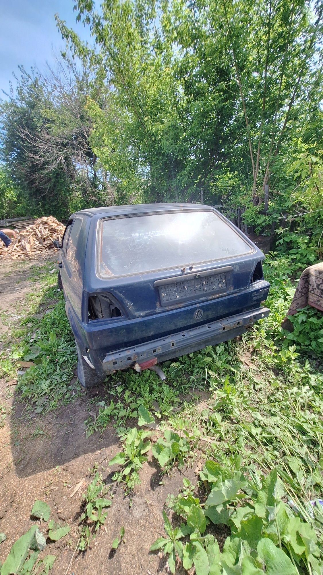 Продам машину по запчастям