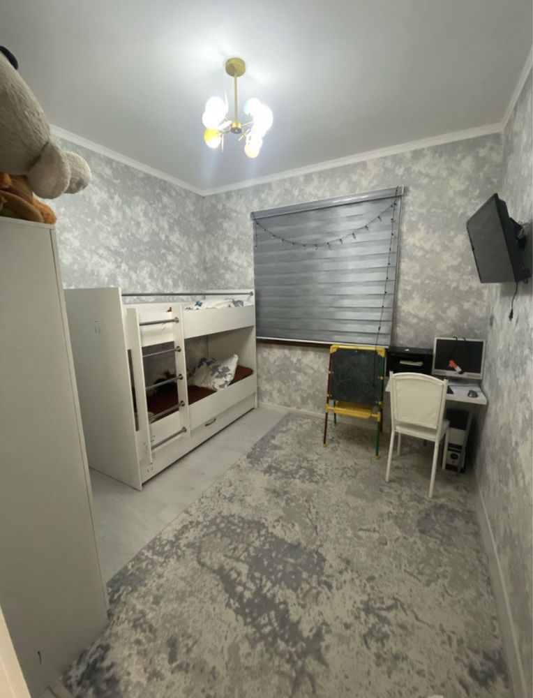 Бозарықта жаңа үй сатылады.