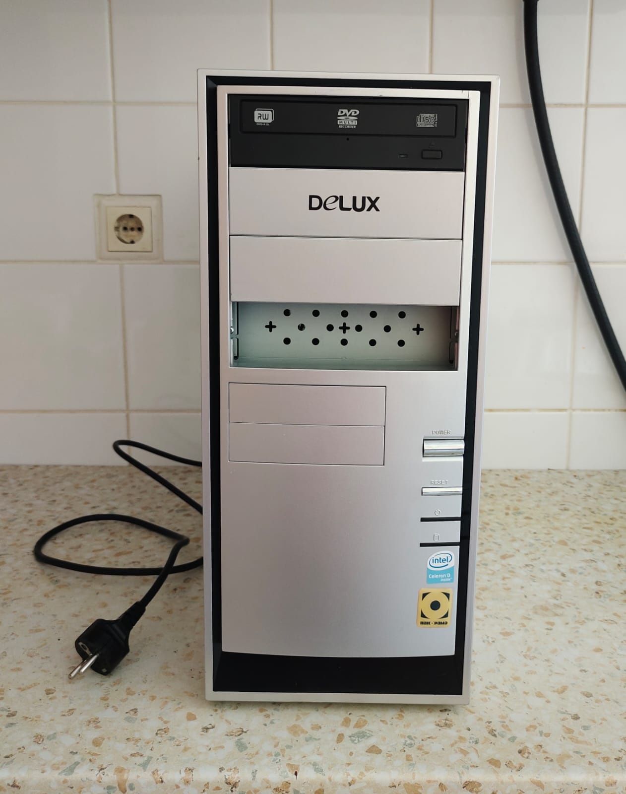 Процессор DELUX  - 5000 тенге