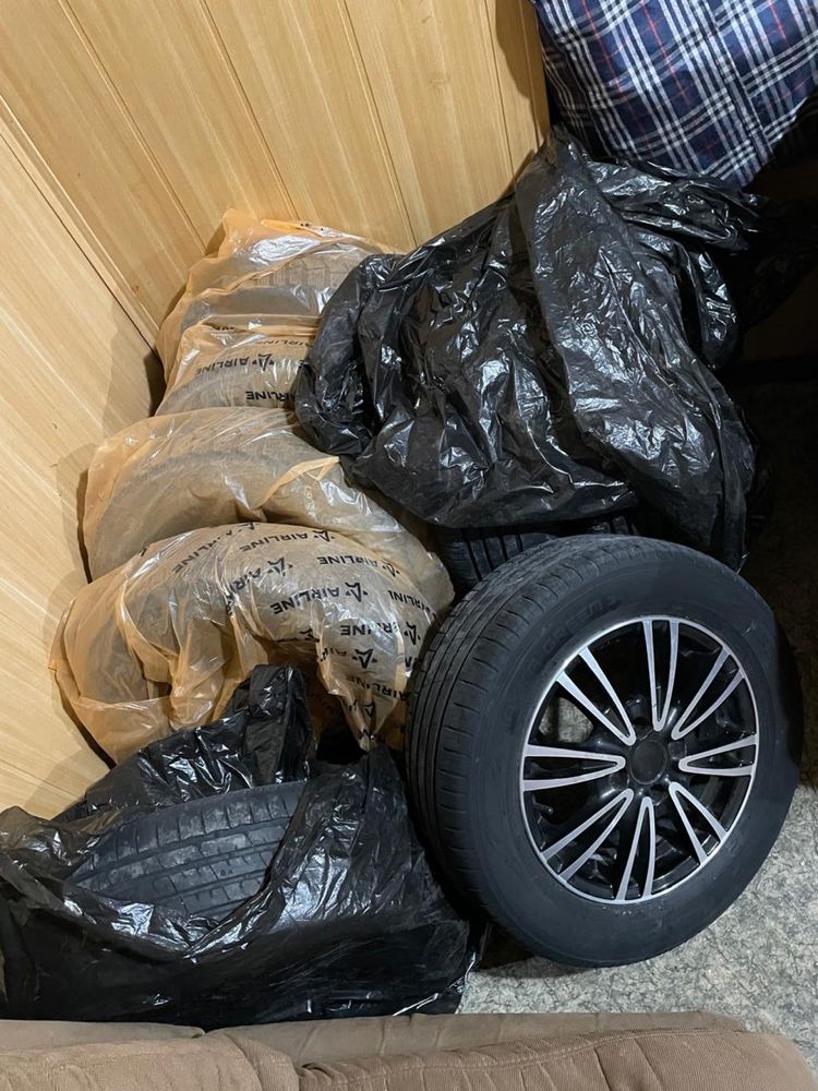 Продам комплект колес r14
