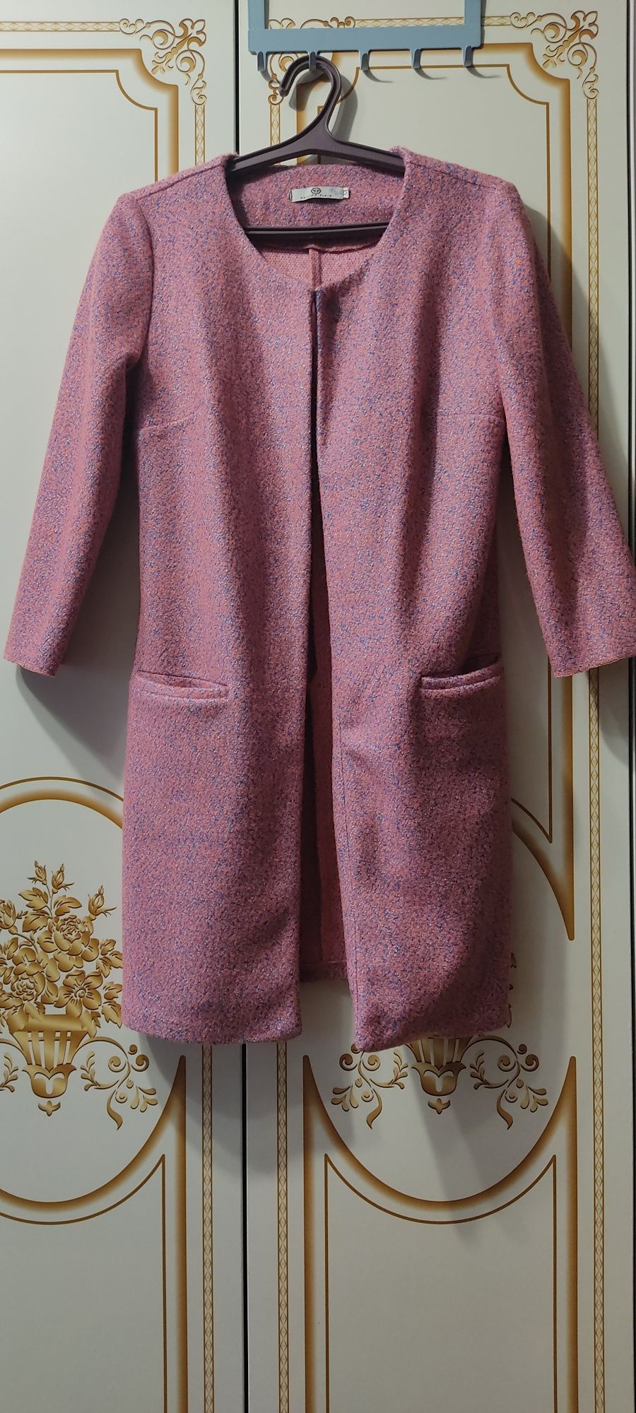 Продам платье женское