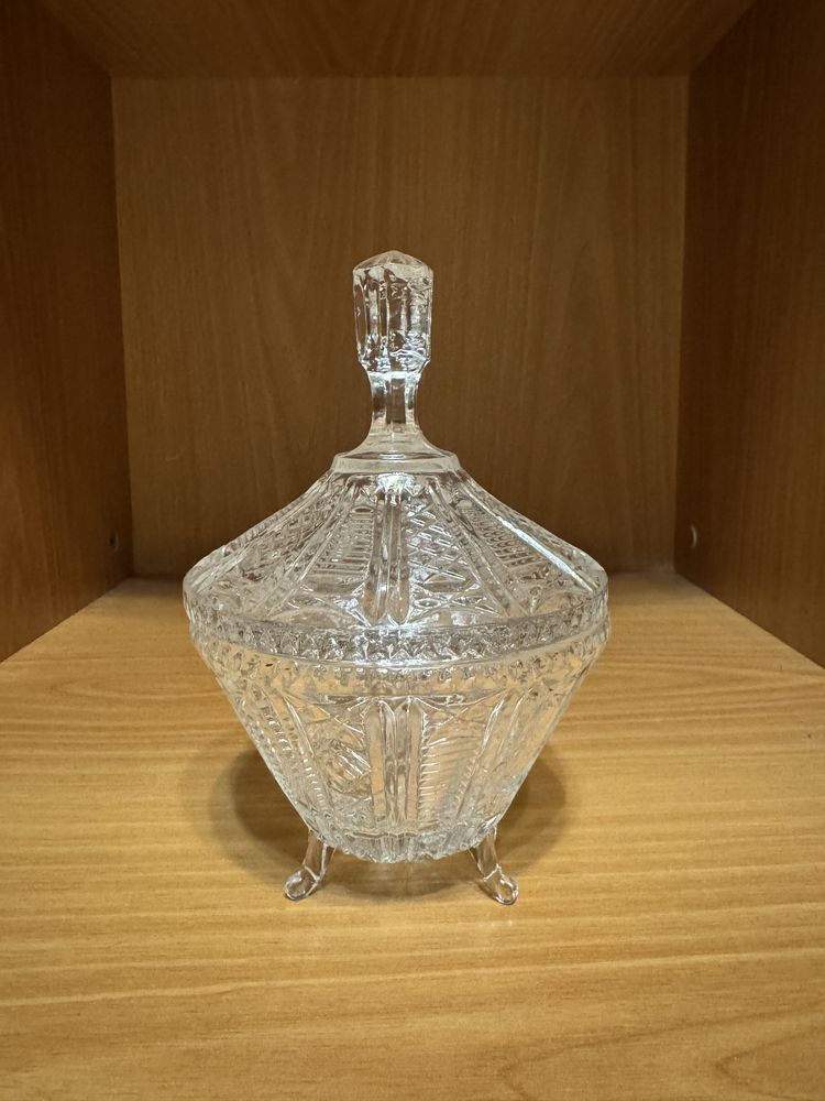 Продам хрустальные салатницы