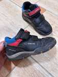 Продам детские кросовки Geox