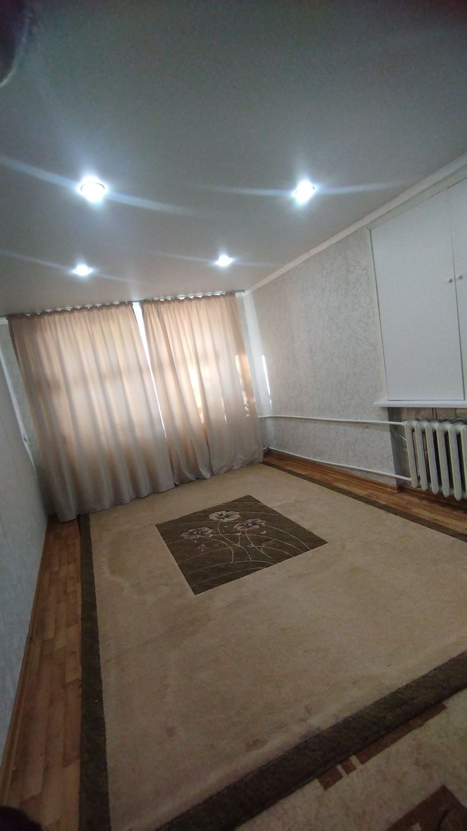 Продаётся Двухкомнатная