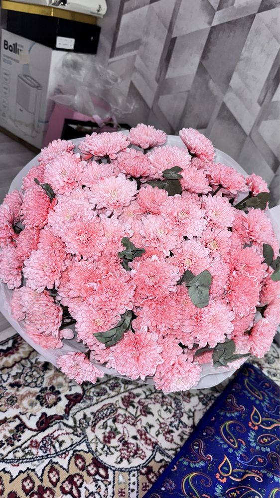 Свежиее цветы продам 10 к
