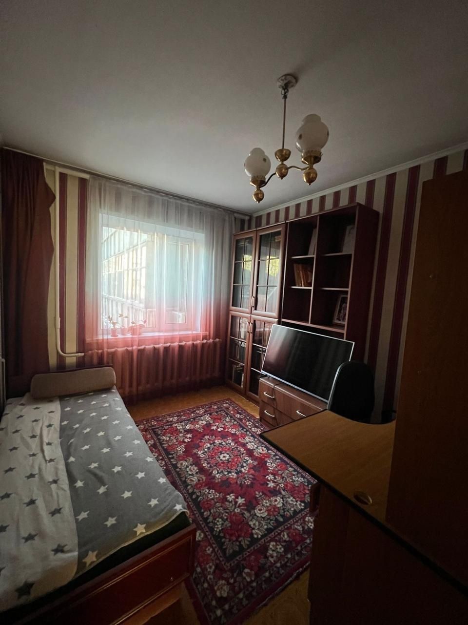 Продам 5 комнатную квартиру в Семее, звоните