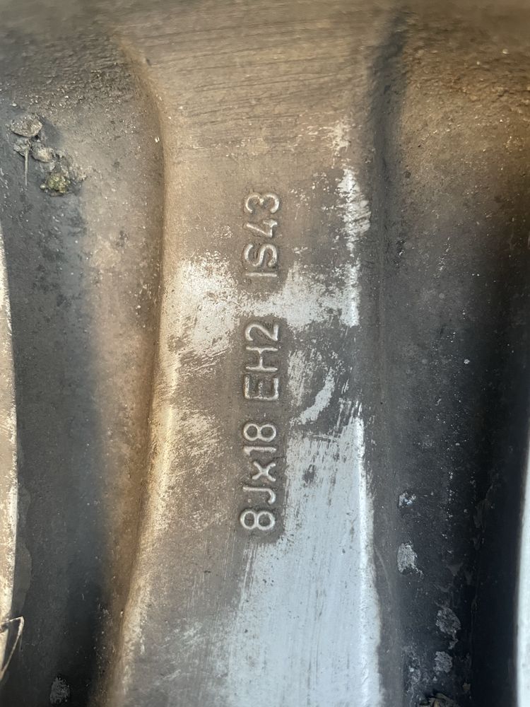 Продам диски с резиной р18