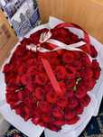 Продается 101 роза от Margo Flowers. Свежие, очень красивый букет