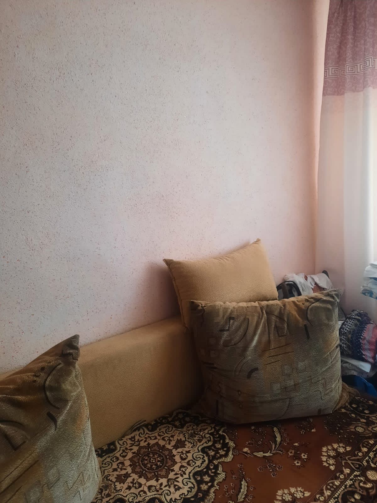 Срочно продам уютную , тёплую квартиру !