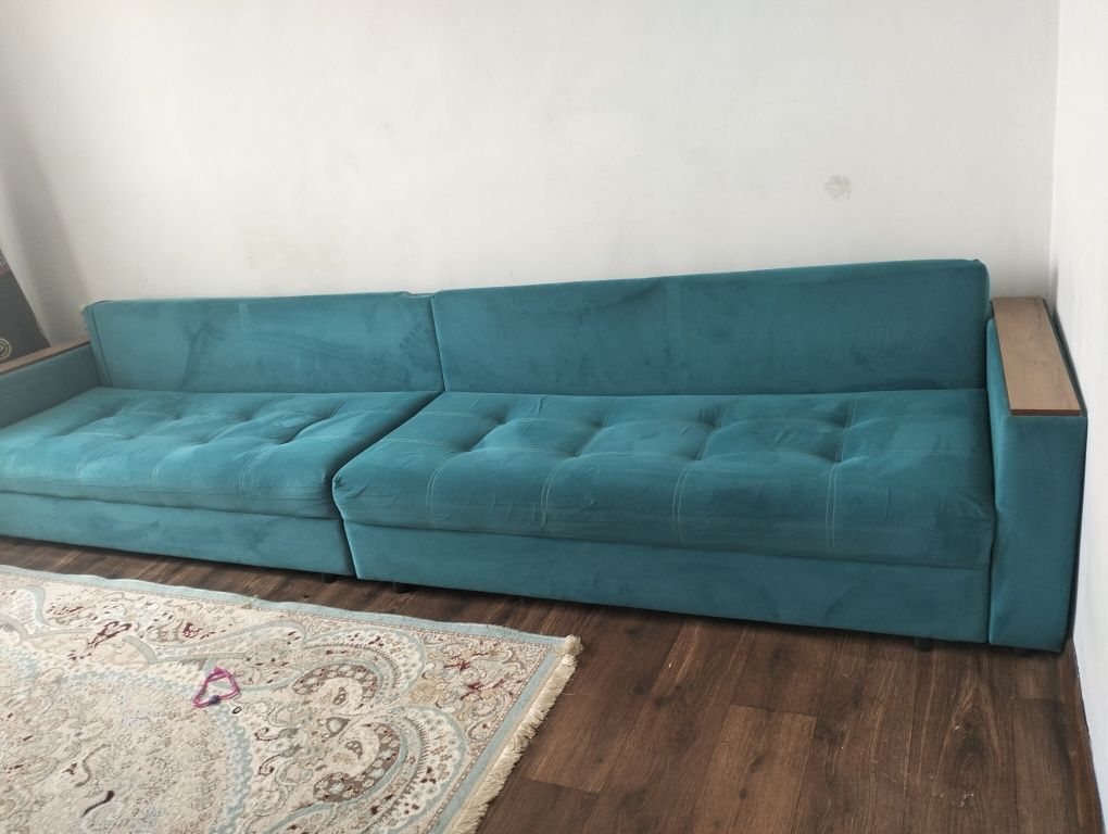 Продам диван 3 метра бу