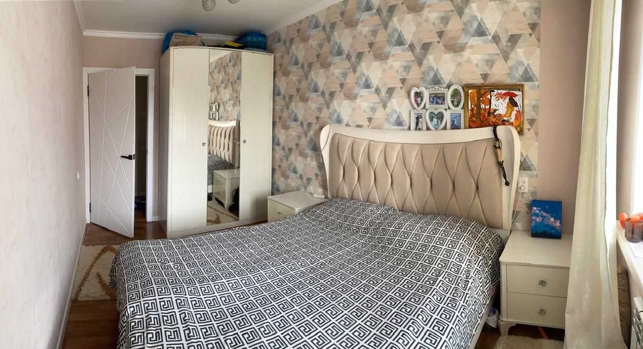 Продам 4-комн квартиру по ул.Муканова 14