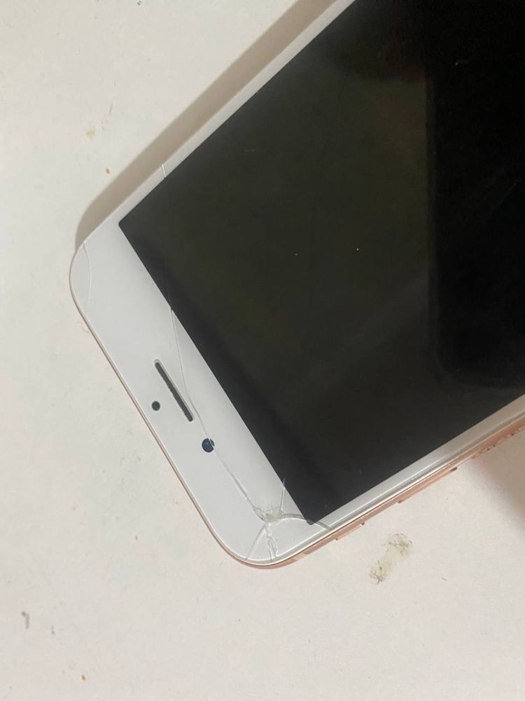 Iphone 8золотистый