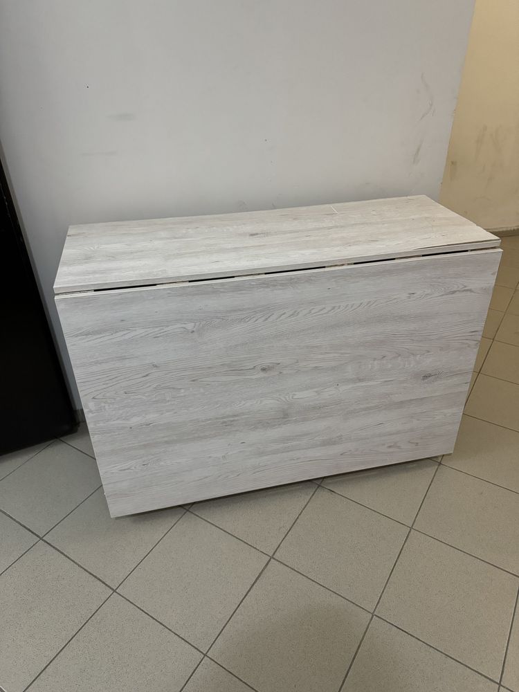 Продам стол 3м на 1,10м