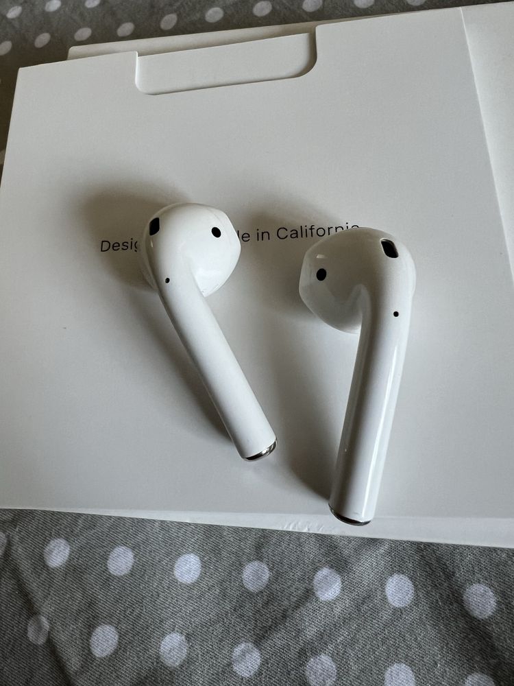 Продам Air Pods-1, оригинал