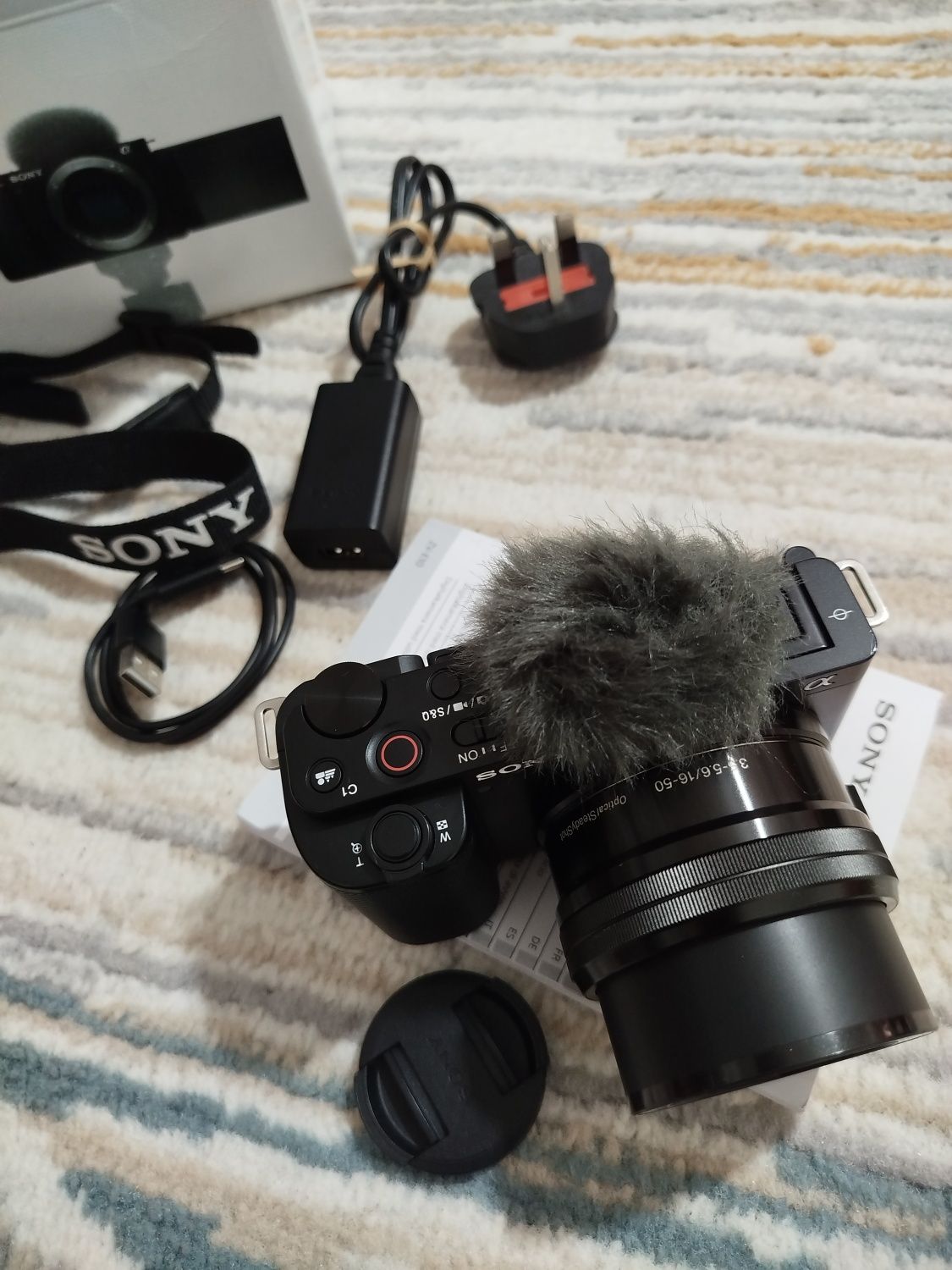 Фотоаппарат Sony zv-e10