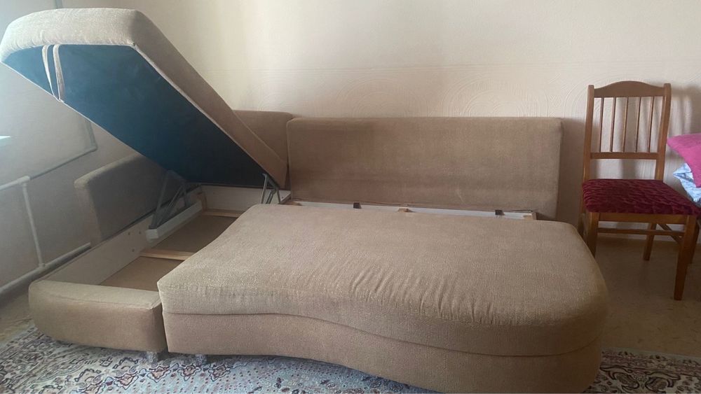 продам б/у диван