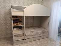 Продаётся б/у двухъярусная кровать и ортопедический матрас