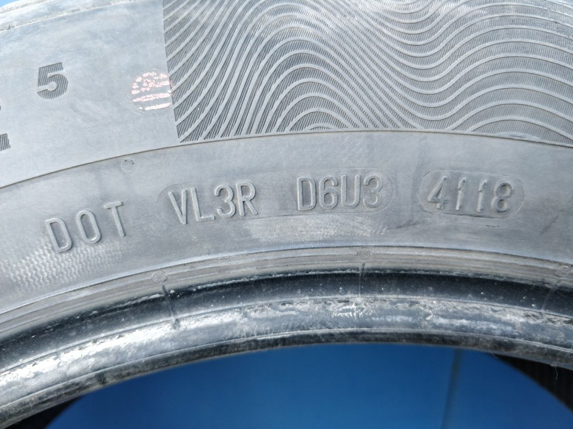 Продам 4 шины Continental ContiPremiumContact 5 215/55 R17 94V