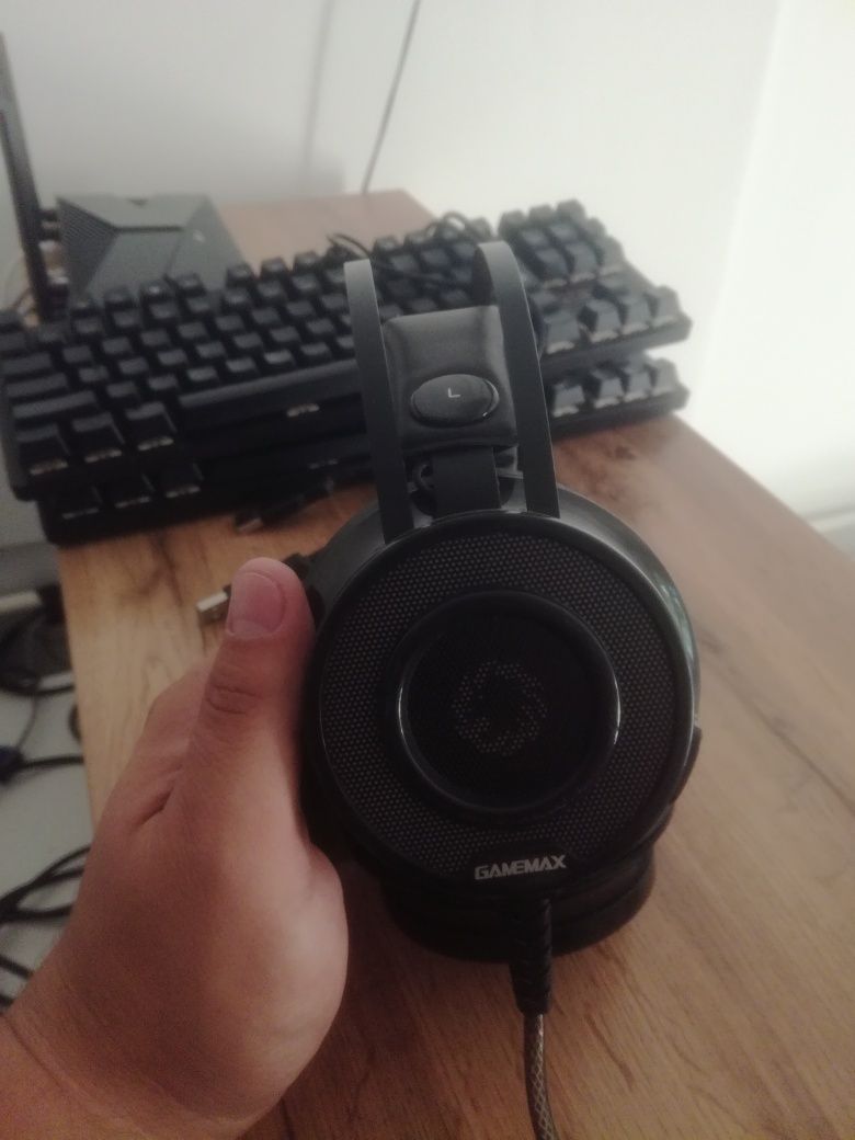 Срочно продам механические игровые клавиатуры,мышки,наушники.