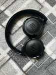Продам срочно наушники  JBL TUNE 510