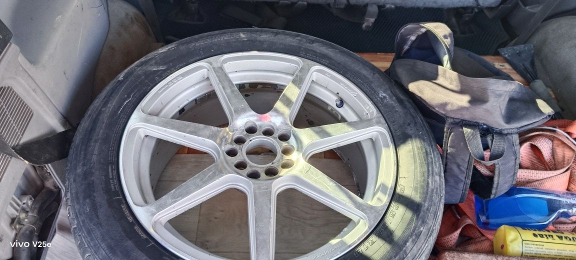 Продам идеальное состояние за 120к срочно R18
