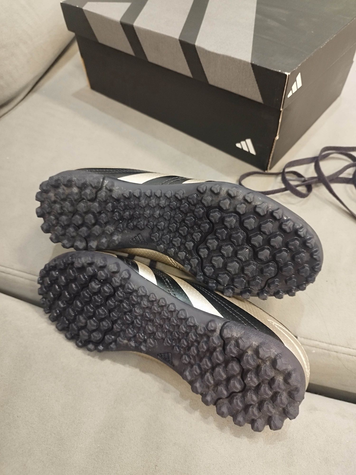 Сороконожки Adidas Predator