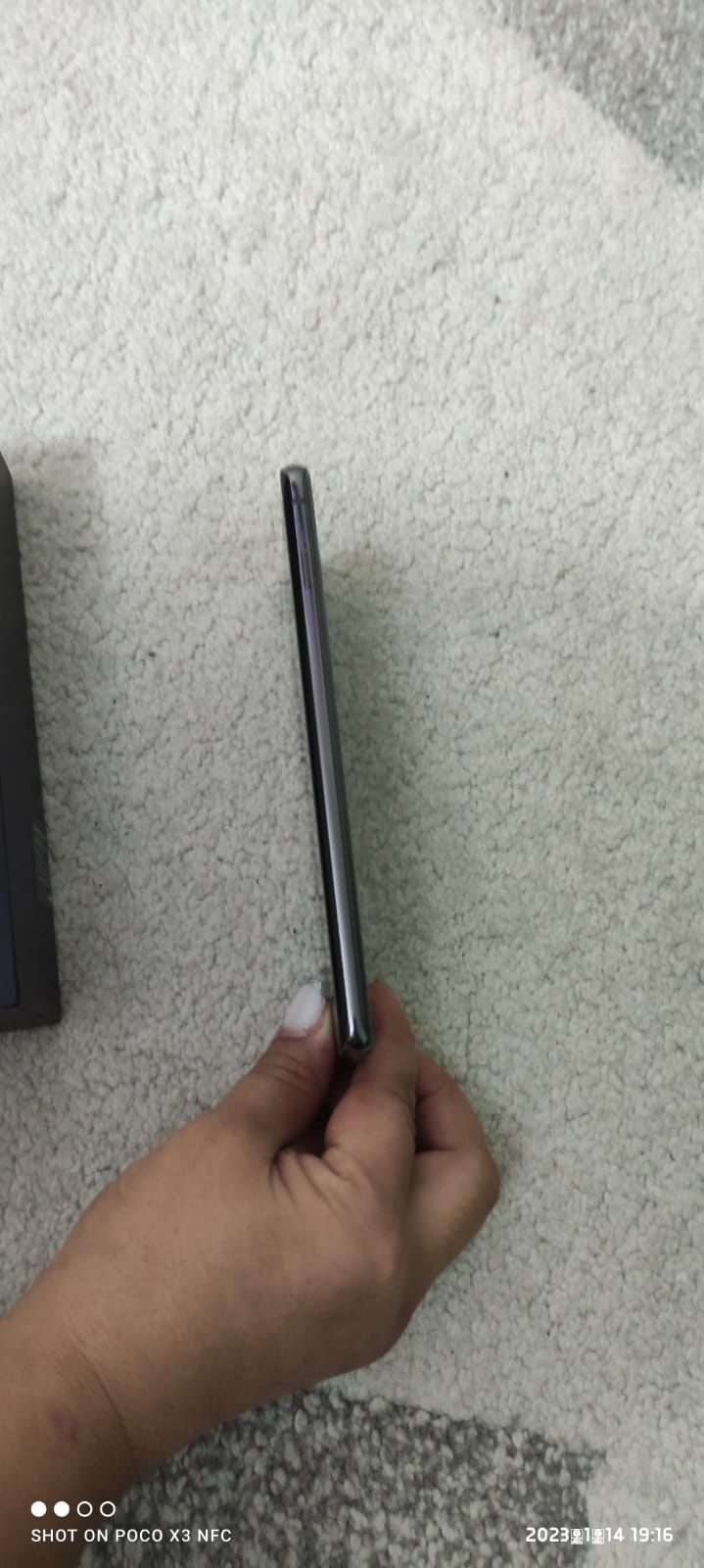 Продам сотовый телефон Samsung S10