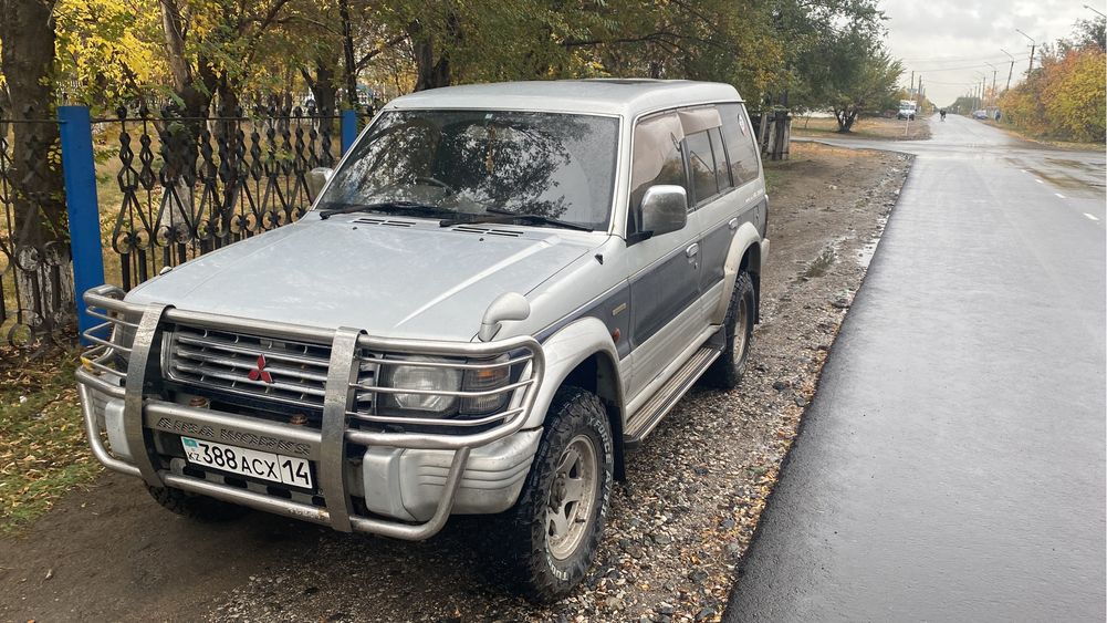 Митсубиши Паджеро 2