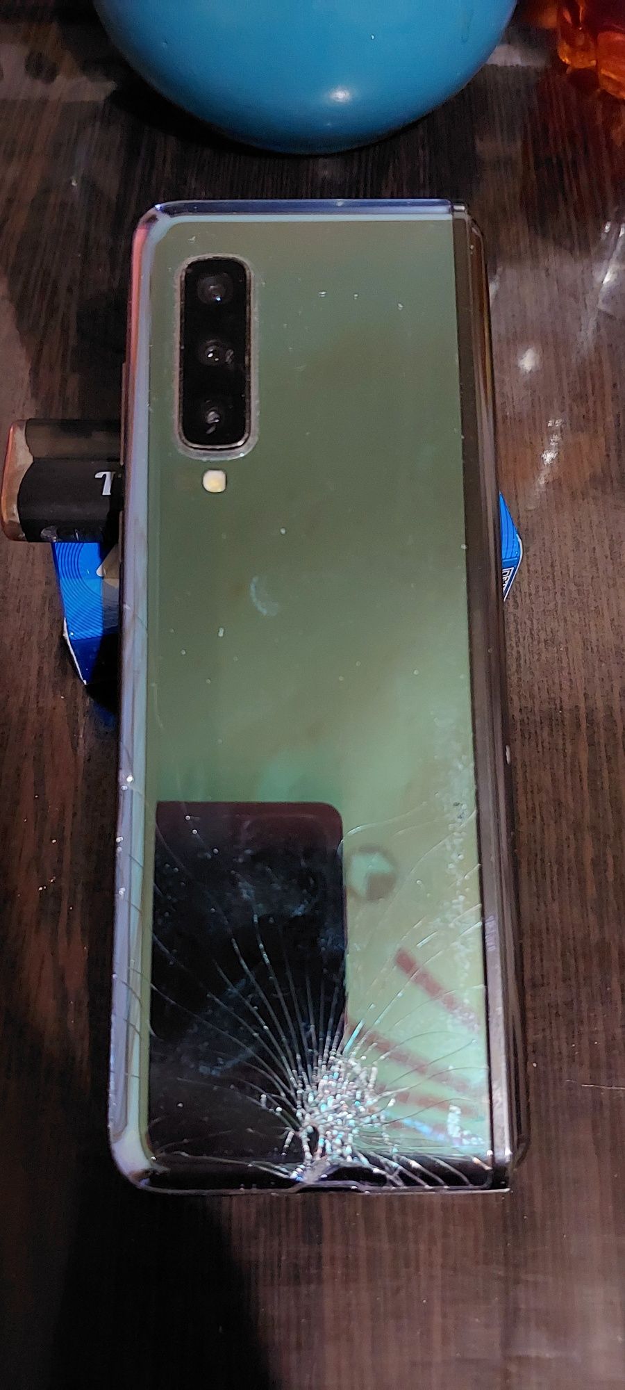 Samsung Z Fold 1.  5G