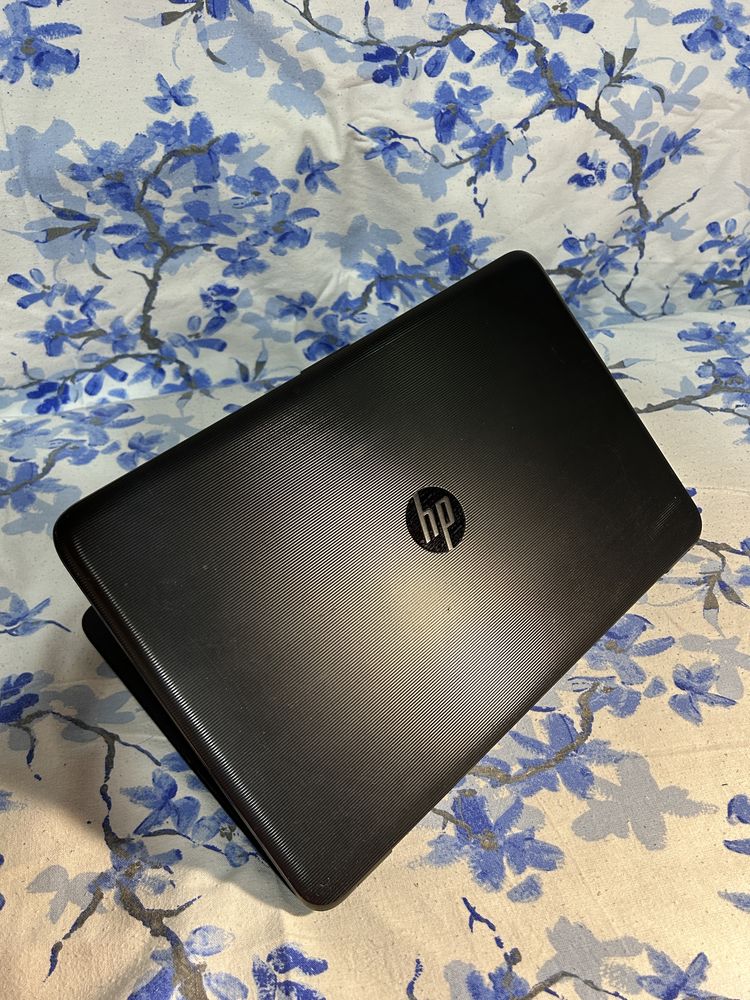 Мощный ноутбук Hp в отличном состояний