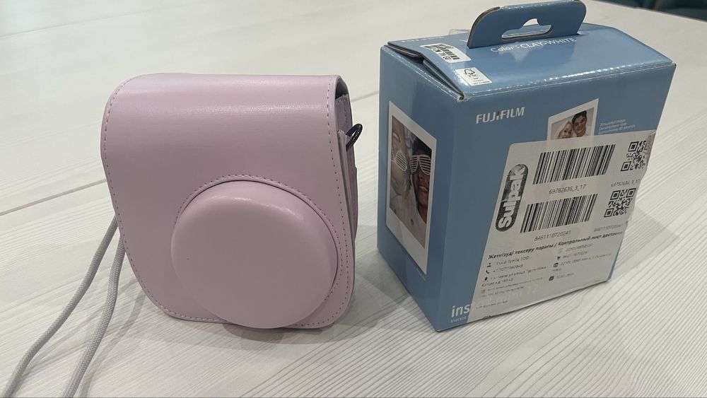Моментальный фотоаппарат Instax 12 mini