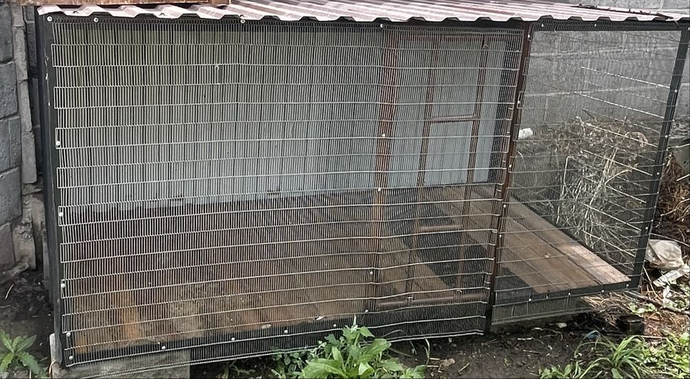 Вальер курятник, размер  длина 2м. высота 1м,