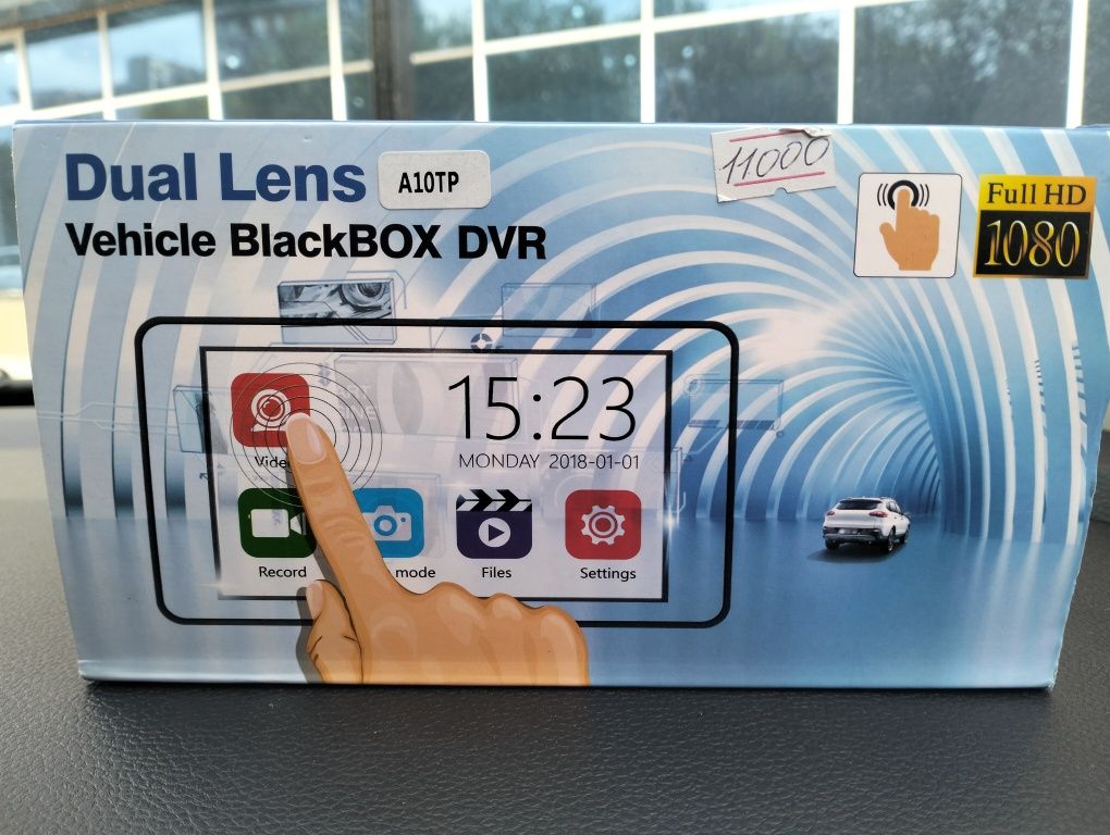 Продаю видеорегистратор Dual Lens